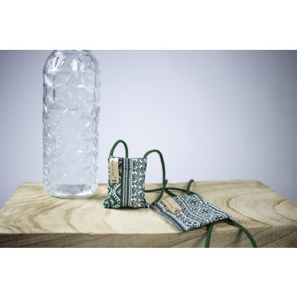 koštovačka zelená s ornamentem 01