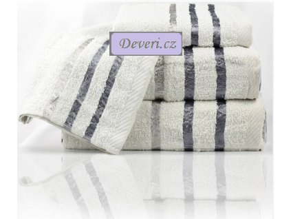 Sada bavlněných ručníků 4 kusy bílé (2)