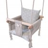 Barevná dřevěná houpačka Rita pro děti do bytu i na zahradu do 18kg šedá hvězdičky v mátové