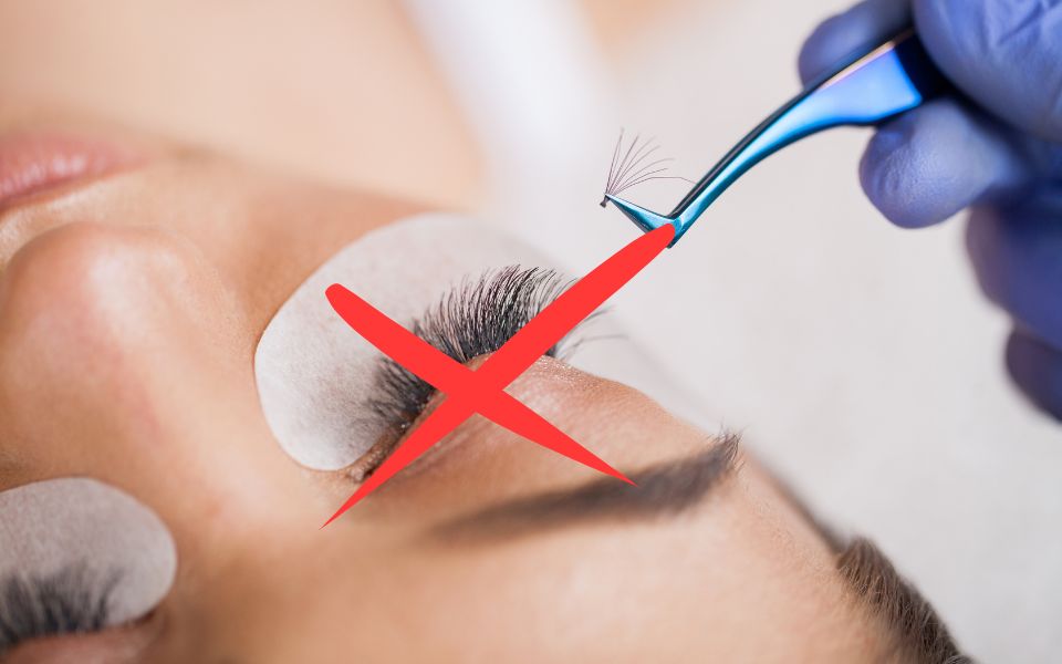 Umelé riasy už nie sú nutnosť – Ako mať krásne riasy prirodzene a bez predlžovania