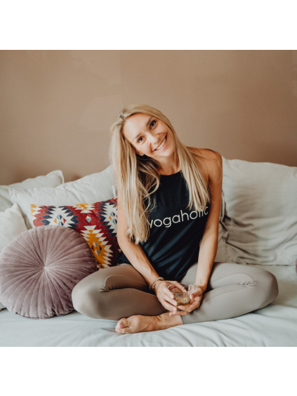 tilko yogaholic new 1