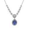 Exkluzivní náhrdelník se safírem a diamanty z bílého zlata