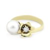 Ručně vyrobený prsten ze žlutého zlata s diamantem a perlou, vel. 53