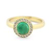 Ručně vyrobený prsten ze žlutého zlata s přírodním smaragdem a diamanty, vel. 55