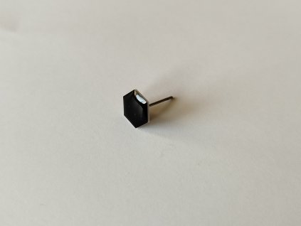 Pánska náušnica Hexa 8 mm