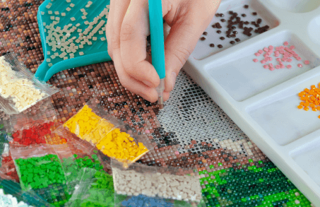 Hľadáte originálny darček pre mužov? Venujte mu sadu diamantového maľovania