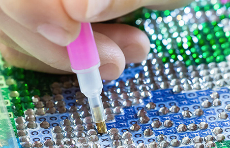 Diamantové maľovanie proti stresu a úzkosti