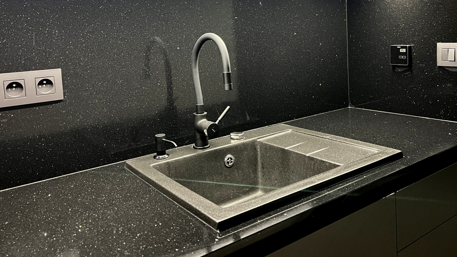 Professional care for kitchen worktops, coffee tables or bar counters made of natural stone, artificial stone or concrete