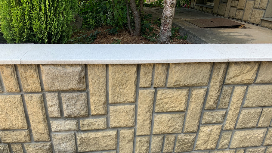 From your messages: How to renovate older stoneware window sills so that they look young again?