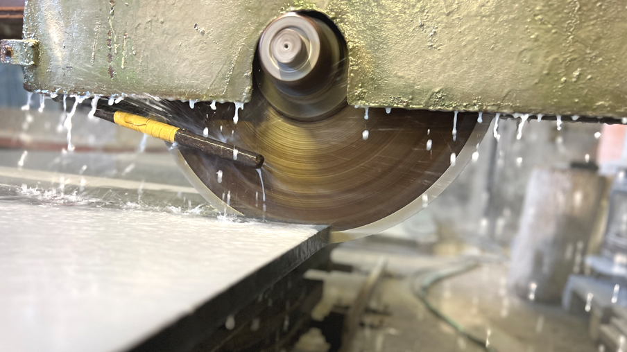 How to use a diamond cutting disc correctly. Common mistakes, different working conditions, consequences and their solutions