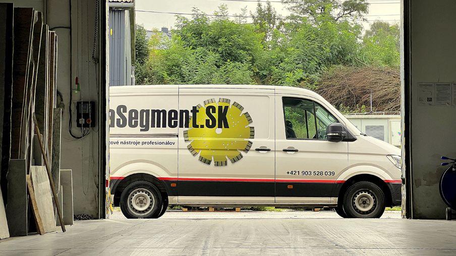 How does material get from our warehouse all the way to the workshop floor? Take a look behind the scenes of our logistics (Part 1)