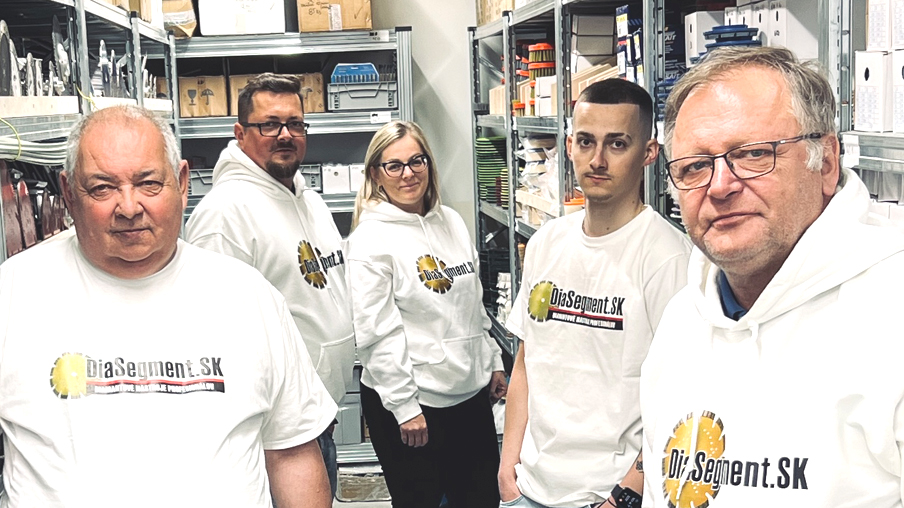 diasegment-team-2025