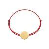 Červený náramok so zlatým kružkom