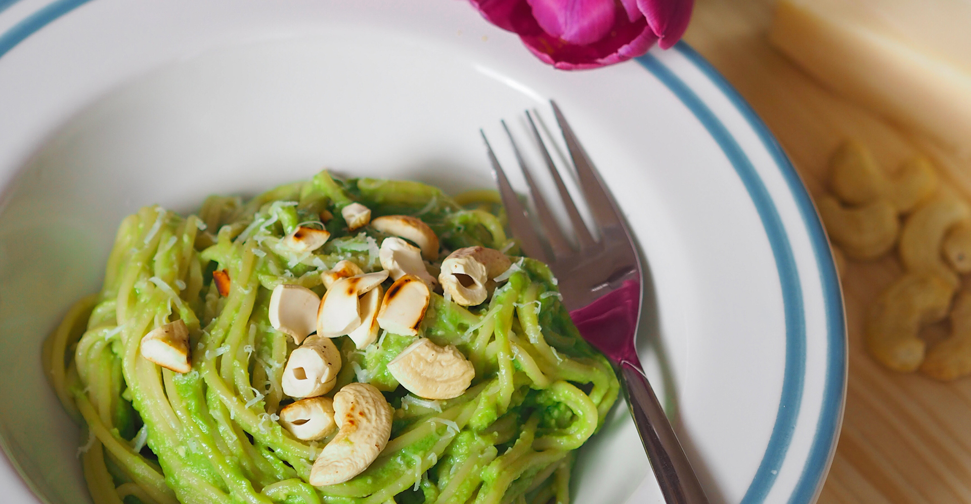 NUDELN MIT AVOCADO-PESTO- DIANA COMPANY & LIFEBYKRISTY- DIANA IN DER KÜCHE