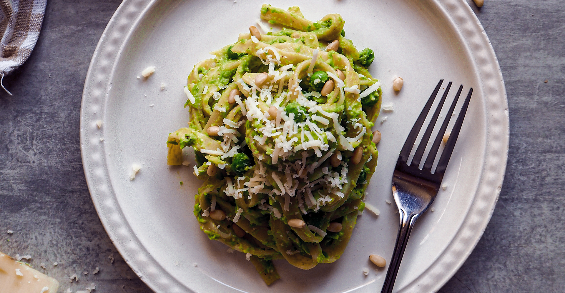 TAGLIATELLE S HRÁŠKOVÝM PESTEM- DIANA COMPANY & ŠÁRKA KUCHTA FOODIE - DIANA V KUCHYNI