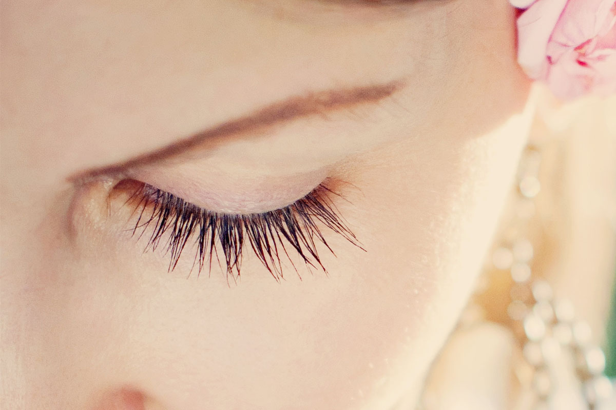 Přirozeně delší a hustší řasy bez umělých zásahů