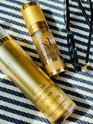 #necessities ✨ Jaké jsou vaše must have produkty na cesty? My nedáme dopustit na No.1 Gold & Intense Décolleté. 👌 Dokonalá...