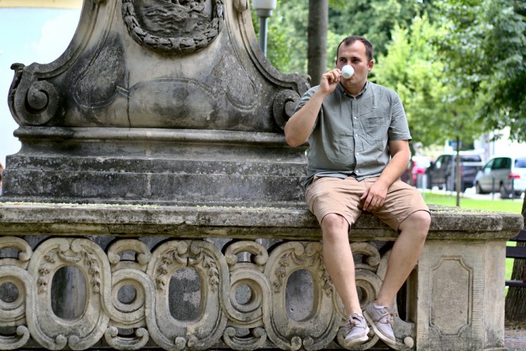 Pražiar kávy - Od kávovníka na farme až po kávu v šálke sme všetci súčasťou jedného príbehu