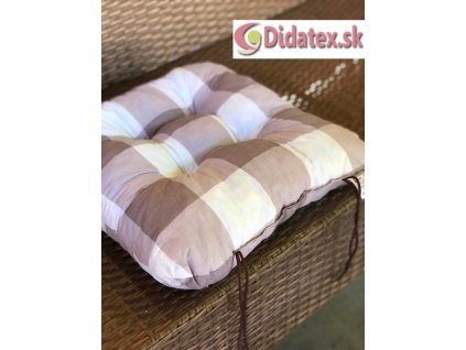 B - Podložka na židli - Hnědá kostka