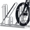 Stojan pre horské bicykle s opernými oblúkmi, 4 parkovacie miesta