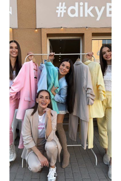 463689FF 1C7B 436F 8DC8 BA5928BB83FF