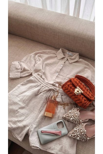 8399C613 34EB 47E1 ACB8 97E7F5E5AEA2