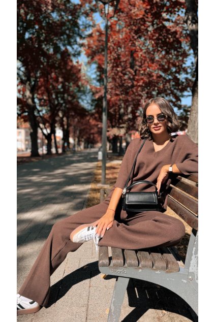 32782FF1 BA9D 49F2 8682 D27DCC03A839