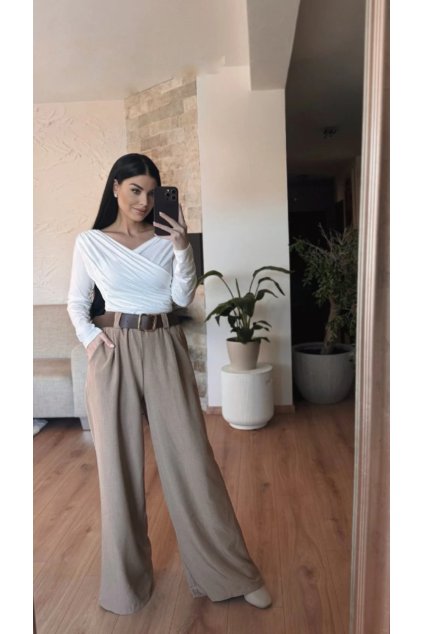 F905540E 3EB3 4671 BB7B DDF0849FC1C0