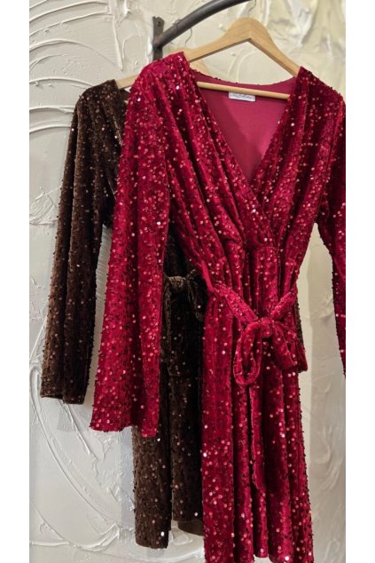 85D9F211 C901 4D97 9460 029856AEC435