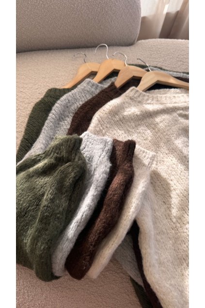 B0173ECC 34A0 472A B4FA 690A6D0AFFCD