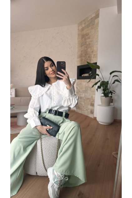 CF5F345D AC57 4A6A 8F66 692A44455FD8