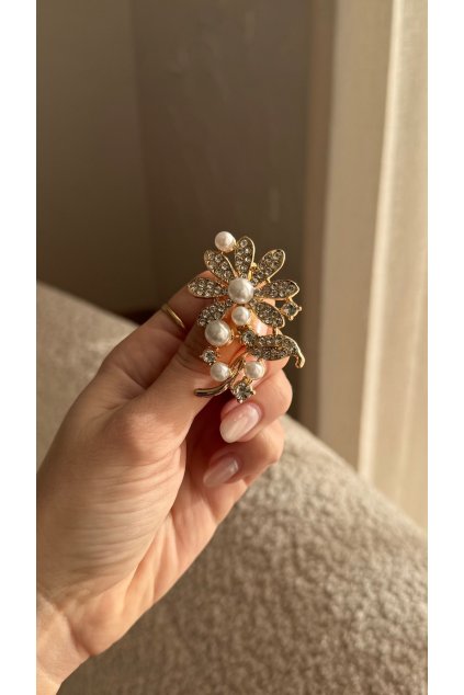 3903a243 aace 4b8e 8e69 4e9df36d63b6