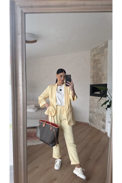 A8B24049 1B42 4856 A11C 89181C4FB10E