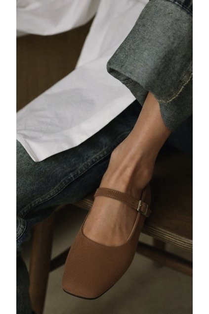 38CE001A F823 4FD0 9F35 FAB6AD92923C