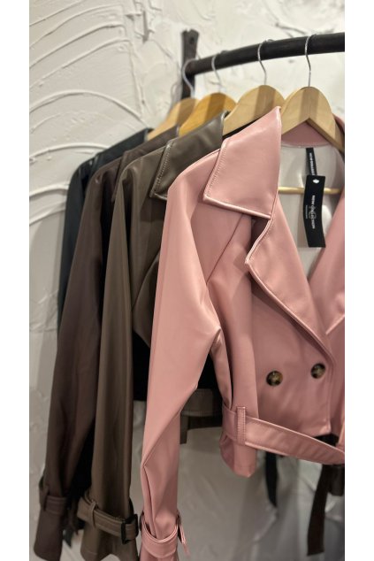 4F062B56 590B 49A0 8928 357228A67A63