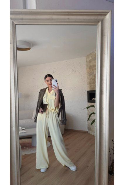 52EC02C1 5D35 4DA0 A000 CF3629D39DDC