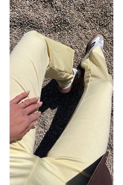 Zvonové legíny Monroe