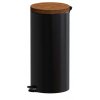 Nášlapný kovový koš ALDA s dřevěným víkem, 30 litrů, černý lak