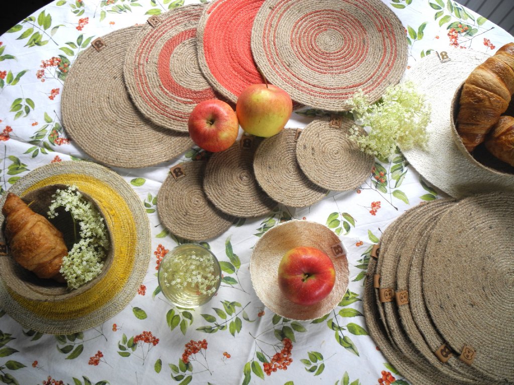 V. Luxusní prostírání na stůl: Jak vytvořit elegantní a stylové stolování