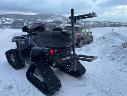 Nosič lyží a snowboardů