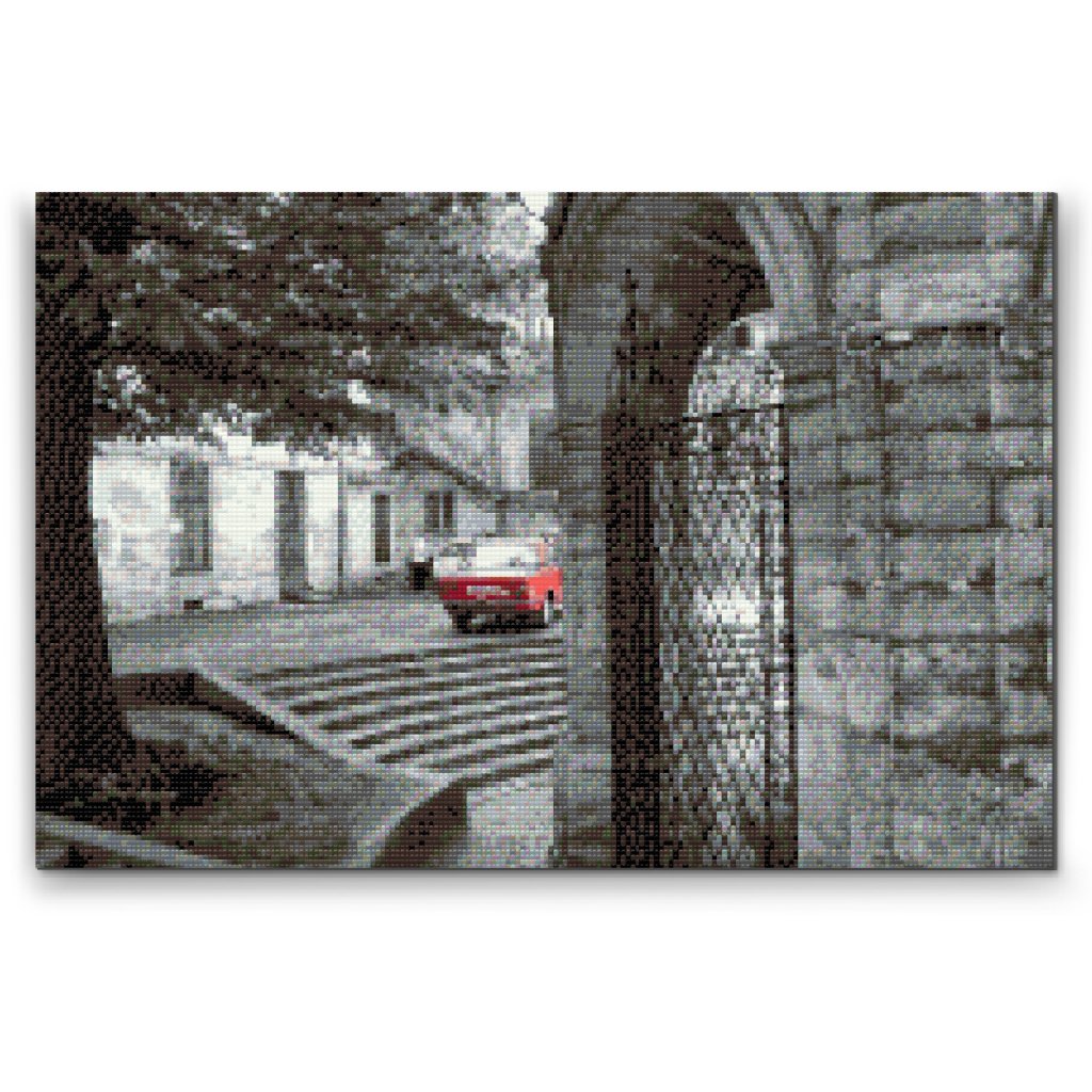 Pittura diamanti - Auto rossa in vicolo grigio