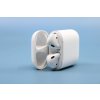 Sluchátka Apple AirPods (2019) (MV7N2ZM/A) bílá  ..Odzkoušeno - Vráceno ..Oděrky na pouzdře ..Záruka 12 měsíců