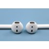 Sluchátka Apple AirPods (2019) (MV7N2ZM/A) bílá  ..Odzkoušeno - Vráceno ..Oděrky na pouzdře ..Záruka 12 měsíců
