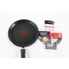 Pánev palačinková Tefal Excellence G2693872, 25 cm  ..Poškozeno skladováním ..Promáčkliny na boku pánve ..Záruka 12 měsíců