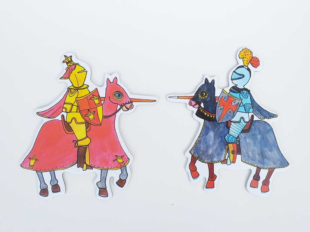 MARIONETINO Rytier na koni v červenom a modrom brnení - bábky