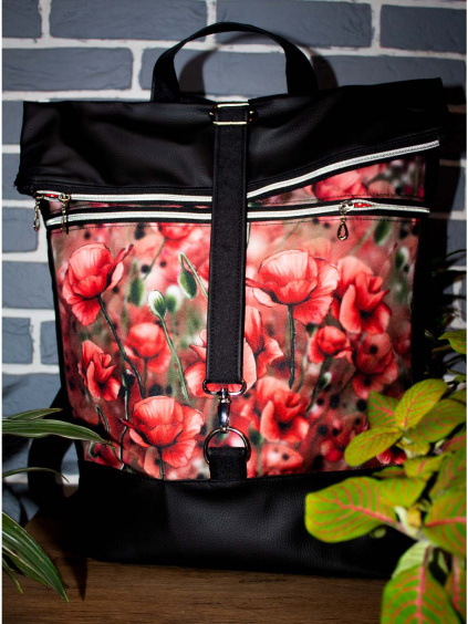 Rolovany batoh velky Cerny Vlci maky 01