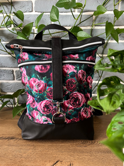 Rolovaný batoh malý Smaragdově magická (3)