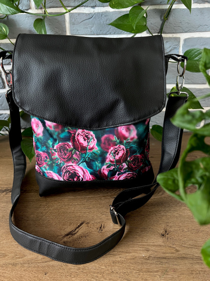 Batůžek & Kabelka Smaragdově magická (10)