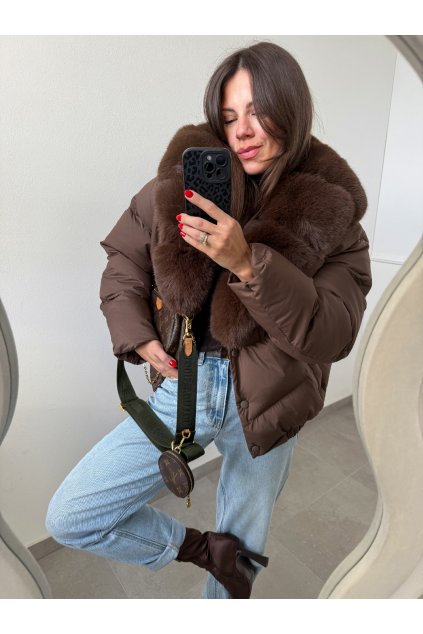 Hnedá bunda s mohutným golierom 4629