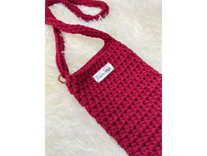 Kapsa na telefon bordo